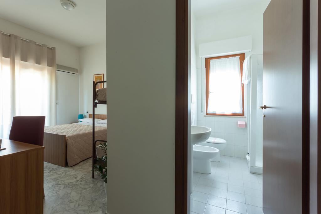 Hotel Roma Pineto Exterior foto