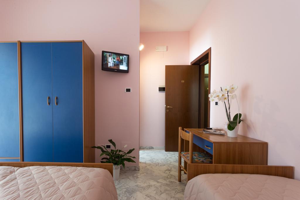Hotel Roma Pineto Exterior foto