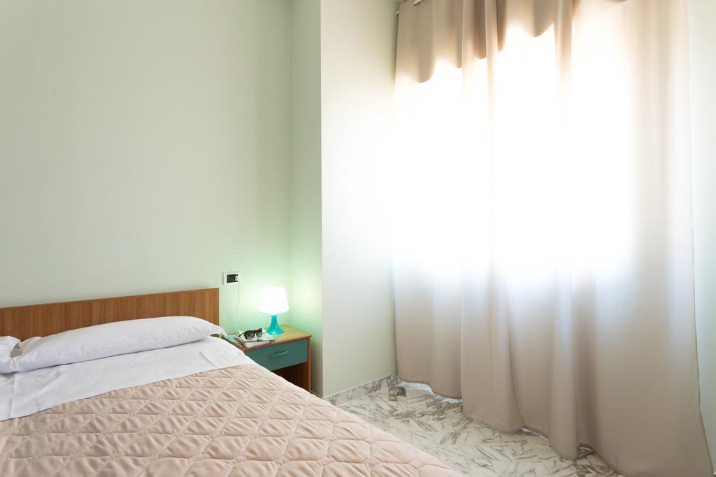 Hotel Roma Pineto Exterior foto